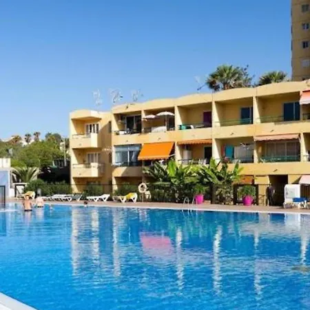 In Torres Del Sol,los Cristianos K112 Лос Кристианос